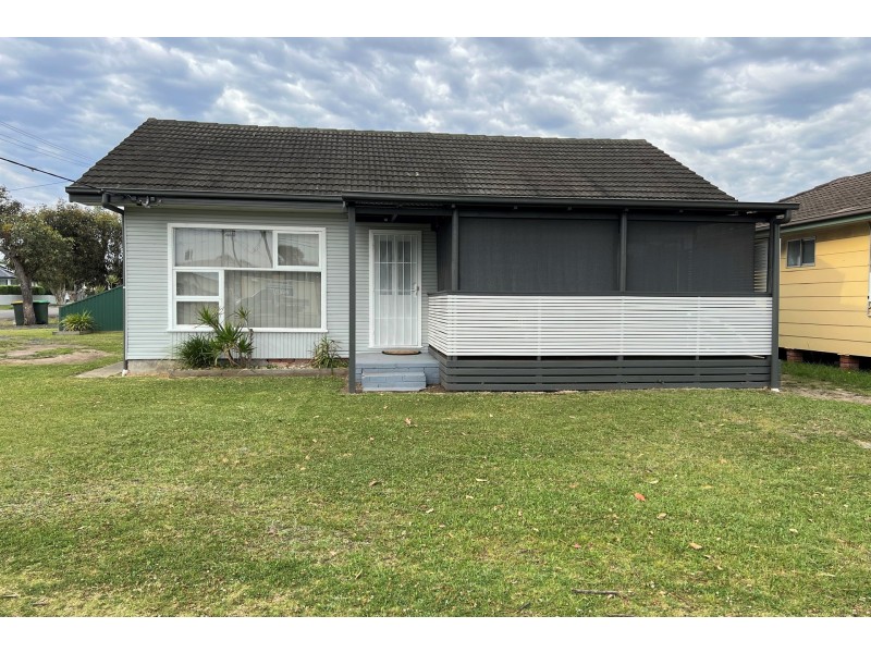 23 Hume Boulevard, Killarney Vale NSW 2261