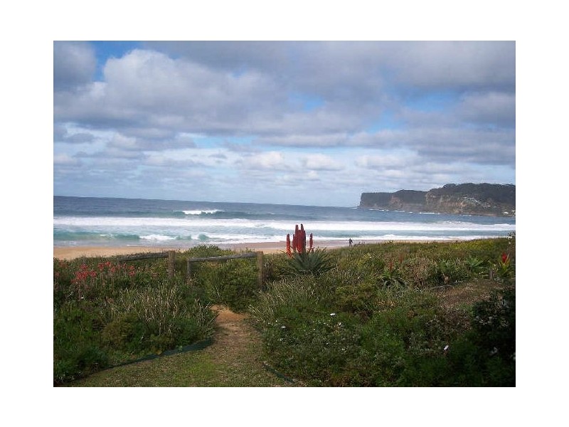 28 North Avoca Parade, North Avoca NSW 2260