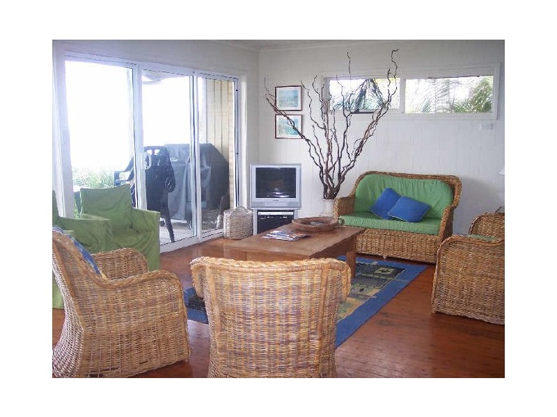 28 North Avoca Parade, North Avoca NSW 2260