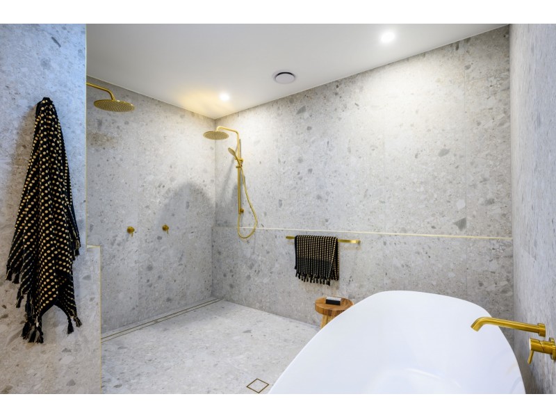 5/217 Oak Road, Matcham NSW 2250