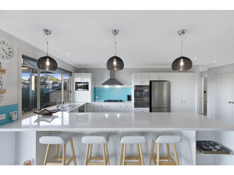 34 Coreen Drive, Wamberal NSW 2260