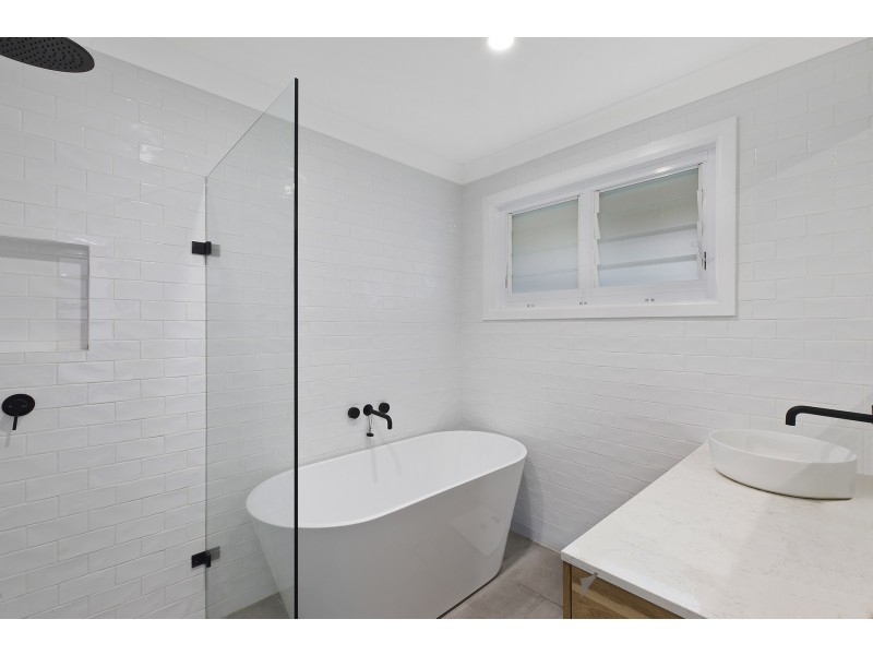 22 Edinburgh Circuit, Wamberal NSW 2260