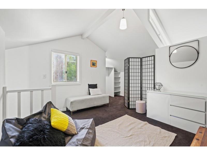 71 Lake Shore Drive, North Avoca NSW 2260