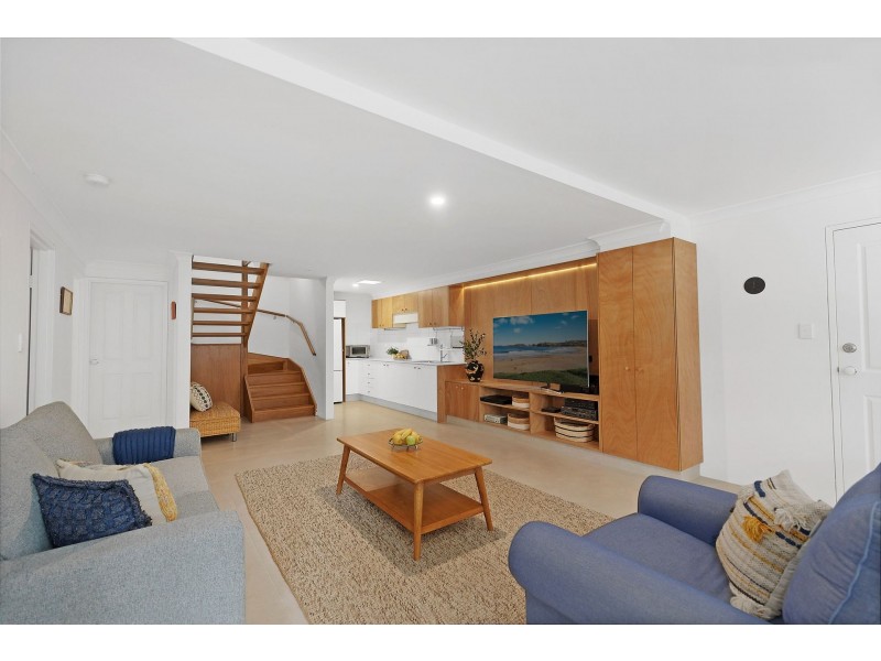 1 Henley Avenue, Terrigal NSW 2260