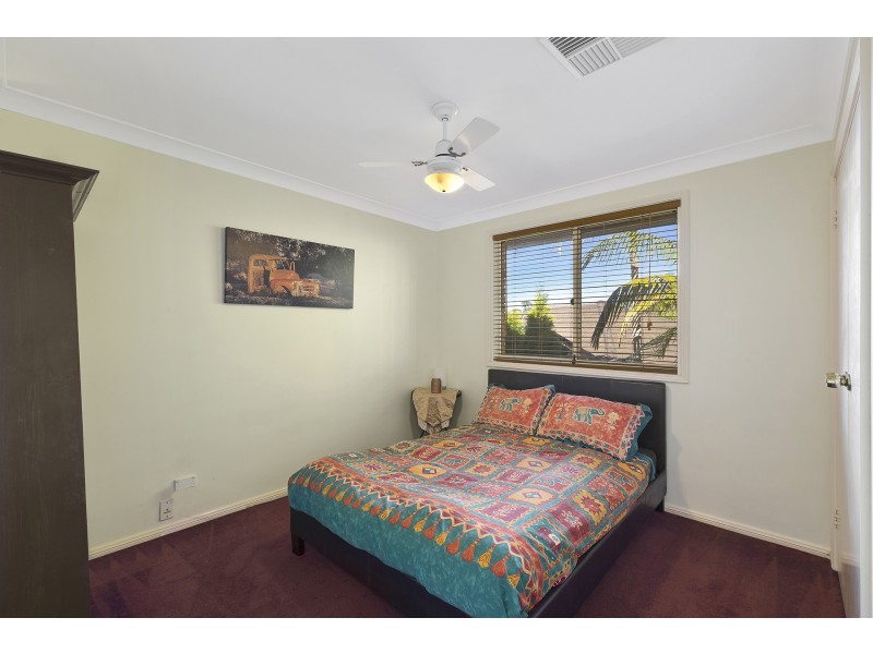 8 Lilac Close, Springfield NSW 2250