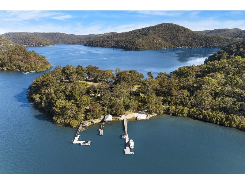 4 Fishermans Point, Berowra Waters NSW 2082