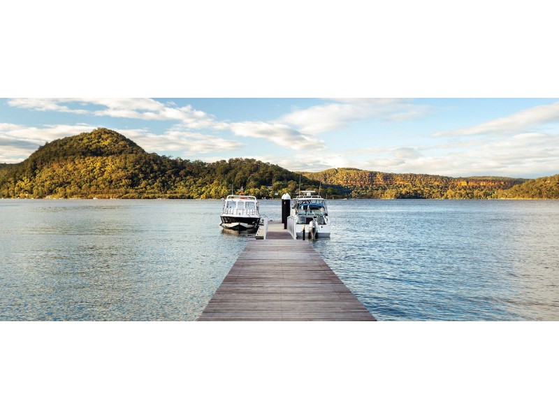 4 Fishermans Point, Berowra Waters NSW 2082