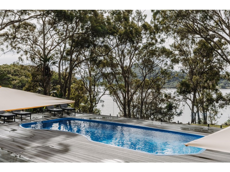 4 Fishermans Point, Berowra Waters NSW 2082