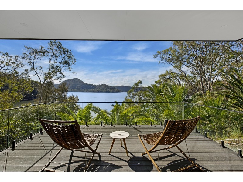 4 Fishermans Point, Berowra Waters NSW 2082