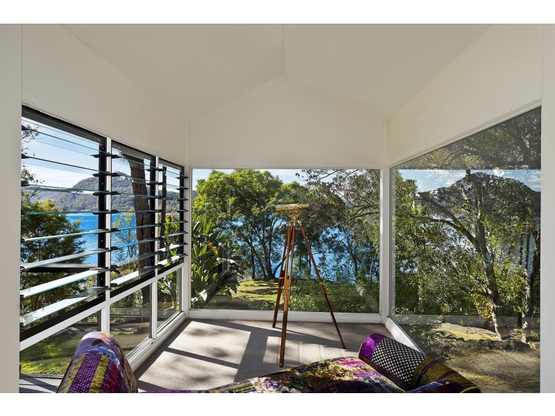 4 Fishermans Point, Berowra Waters NSW 2082