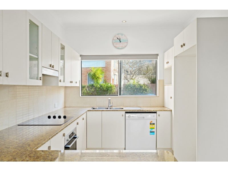 2/24-26 Havenview Road, Terrigal NSW 2260