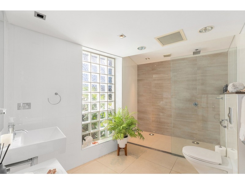 8/22-26 Barnhill Road, Terrigal NSW 2260