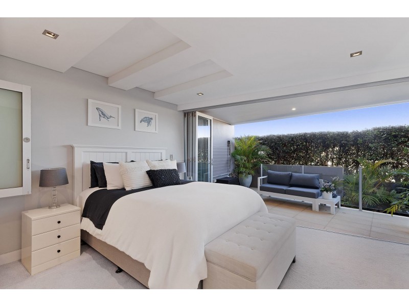 8/22-26 Barnhill Road, Terrigal NSW 2260