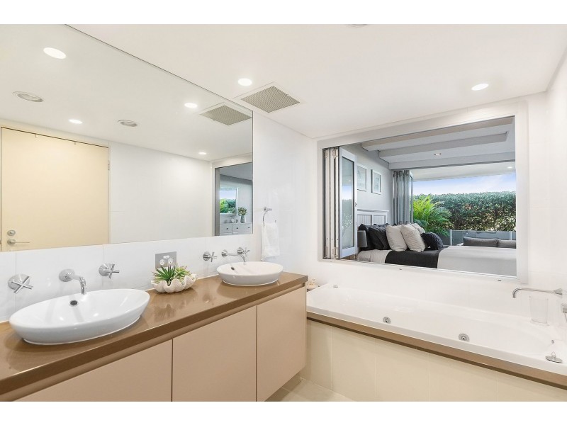 8/22-26 Barnhill Road, Terrigal NSW 2260