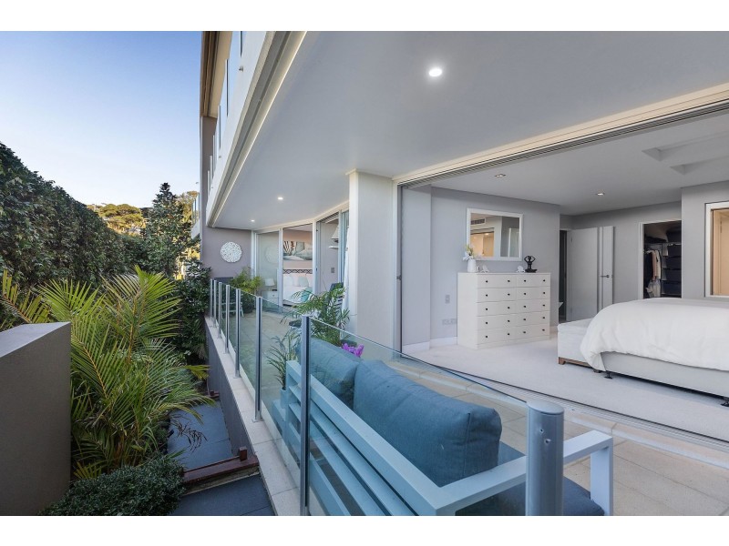 8/22-26 Barnhill Road, Terrigal NSW 2260