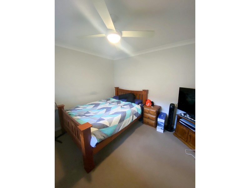12a Kirkness Avenue, North Gosford NSW 2250