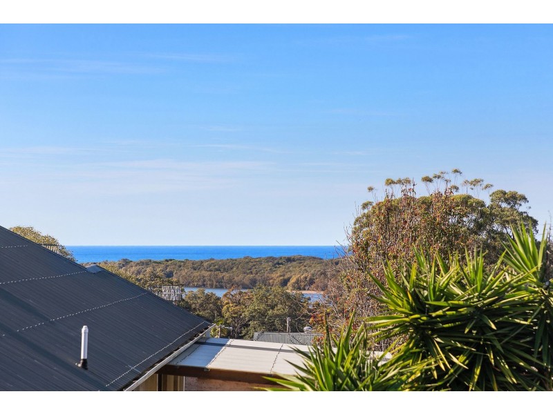 670 The Entrance Road, Wamberal NSW 2260
