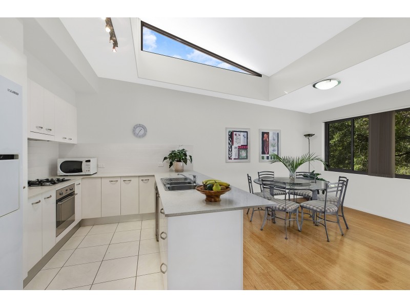 6/11 Jennie Cox Close, Erina NSW 2250