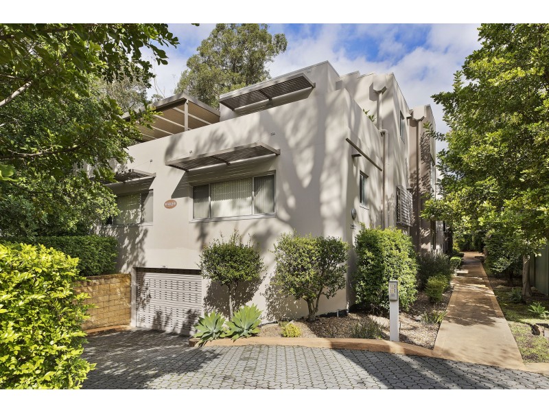 6/11 Jennie Cox Close, Erina NSW 2250