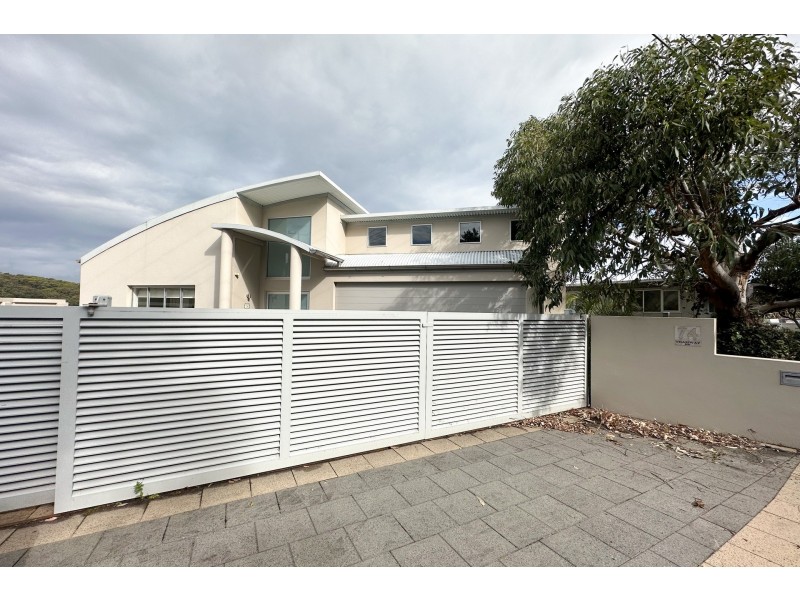 74 Tramway Road, North Avoca NSW 2260