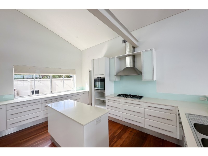 74 Tramway Road, North Avoca NSW 2260