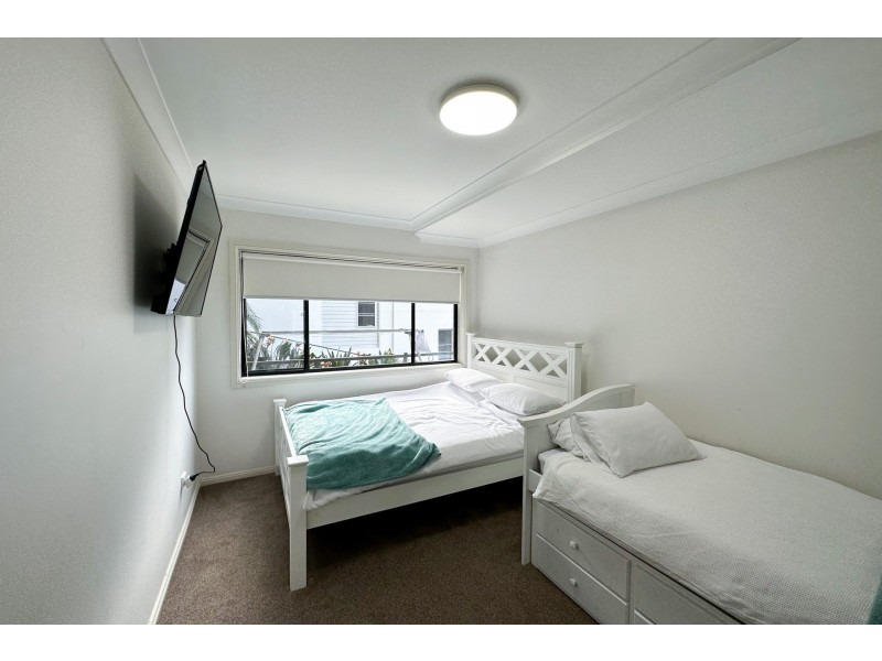 2/23 Auld Street, Terrigal NSW 2260