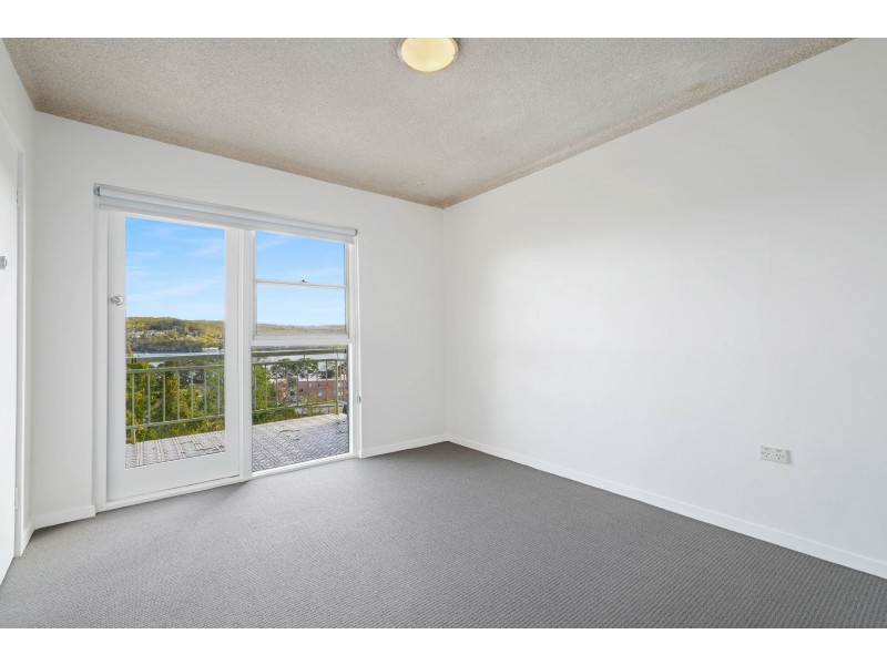 7/138-140 Albany Street, Point Frederick NSW 2250