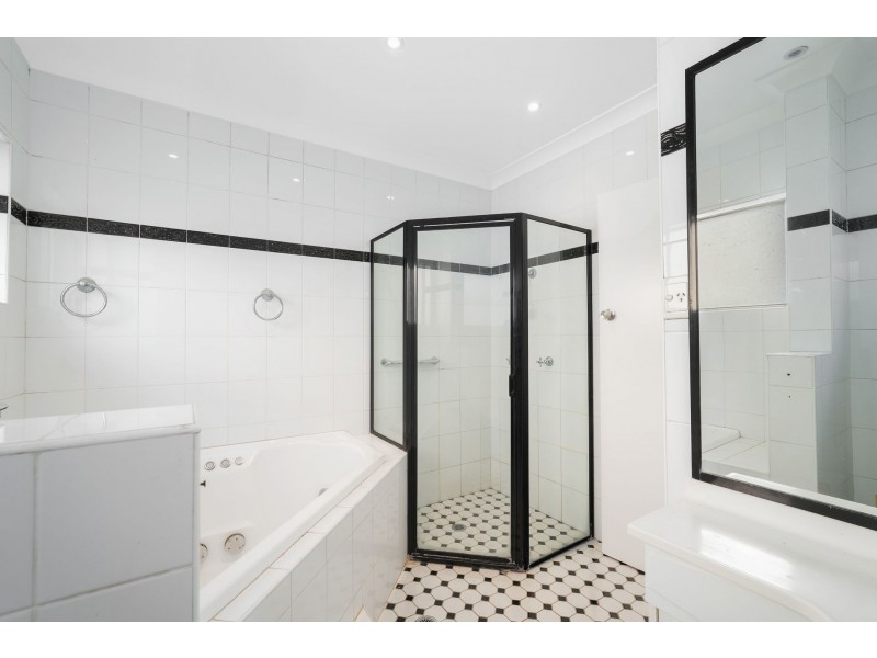 7/138-140 Albany Street, Point Frederick NSW 2250