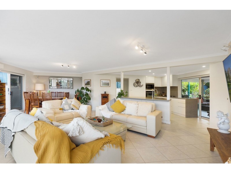 1/3 Hastings Road, Terrigal NSW 2260