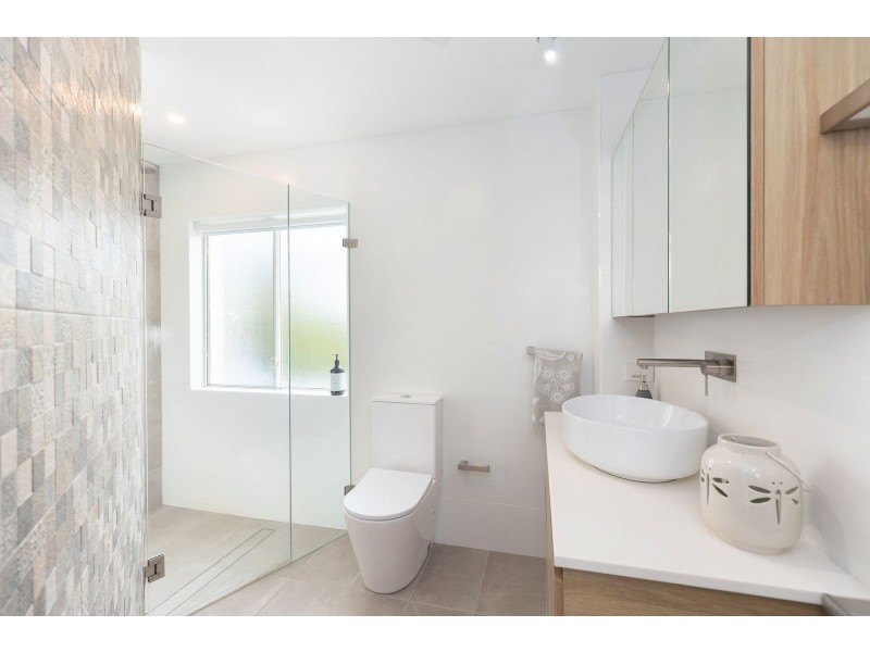 1/3 Hastings Road, Terrigal NSW 2260