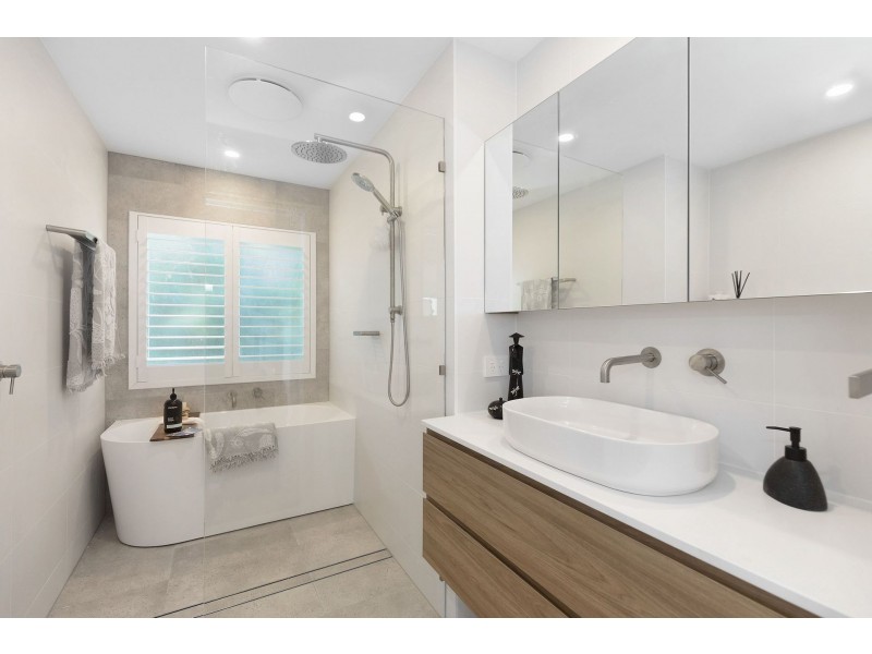 1/3 Hastings Road, Terrigal NSW 2260