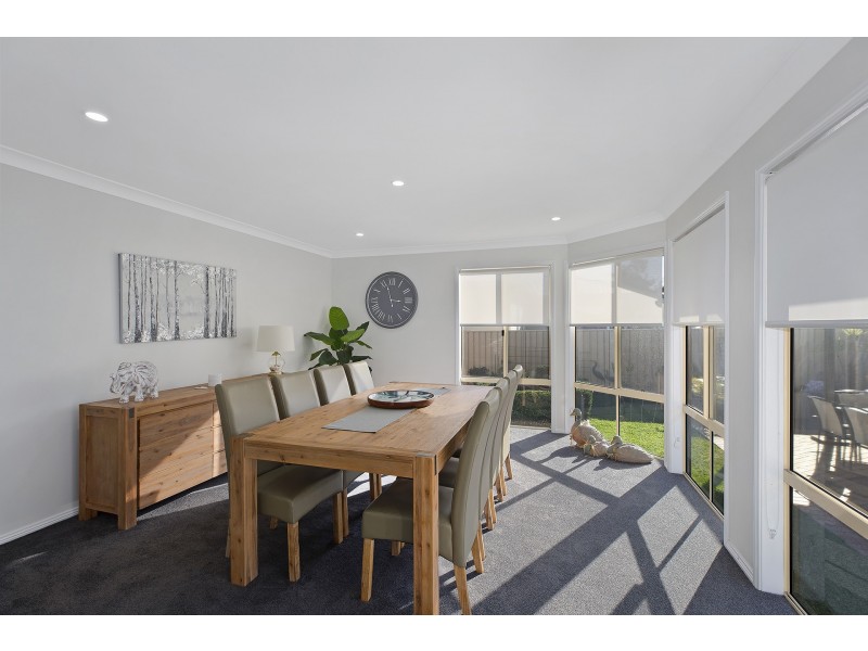 27 Windsor Road, Wamberal NSW 2260