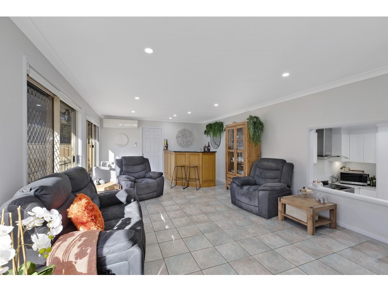 27 Windsor Road, Wamberal NSW 2260