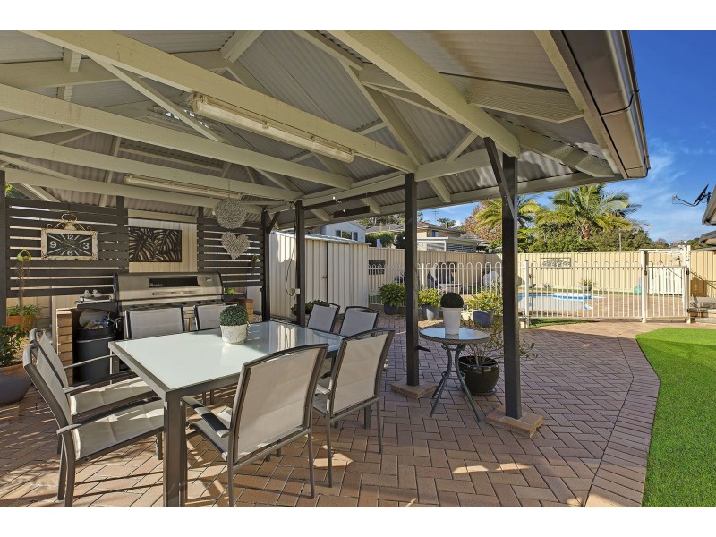 27 Windsor Road, Wamberal NSW 2260