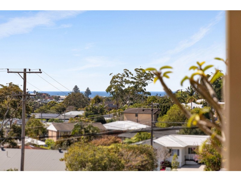 11 Cheryl Avenue, Terrigal NSW 2260