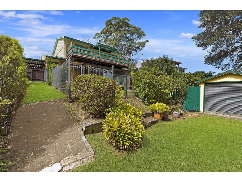 21 Plymouth Drive, Wamberal NSW 2260