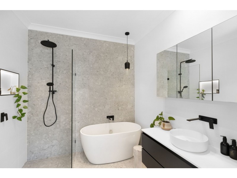 19 Empire Bay Drive, Daleys Point NSW 2257