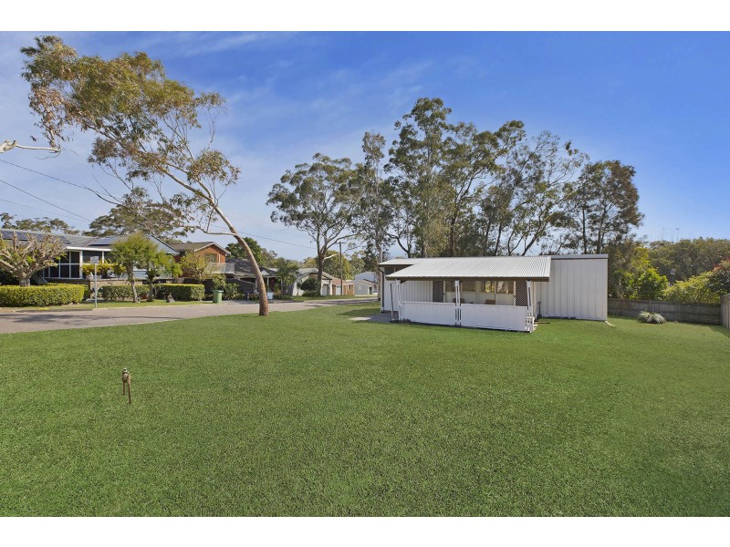 93 Lakin Street, Bateau Bay NSW 2261
