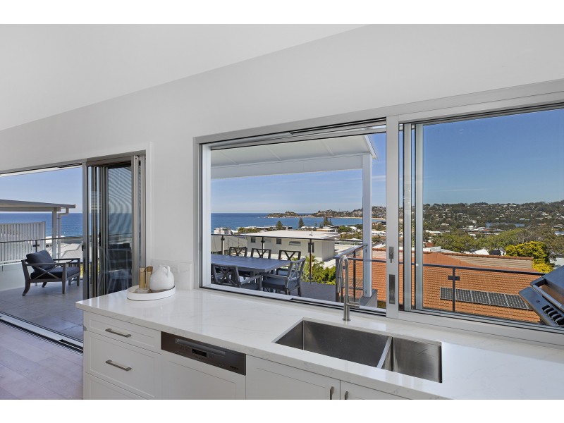 20 Dover Road, Wamberal NSW 2260