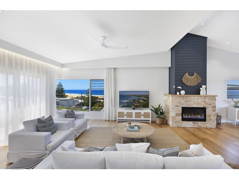 20 Dover Road, Wamberal NSW 2260