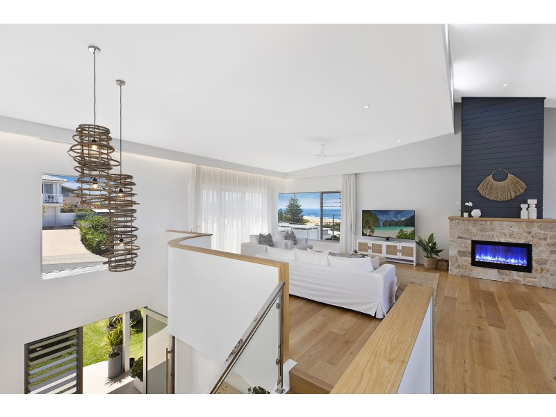 20 Dover Road, Wamberal NSW 2260