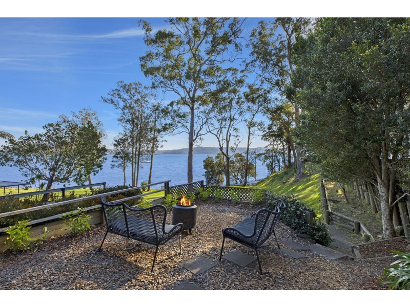 1/309a Avoca Drive, Green Point NSW 2251