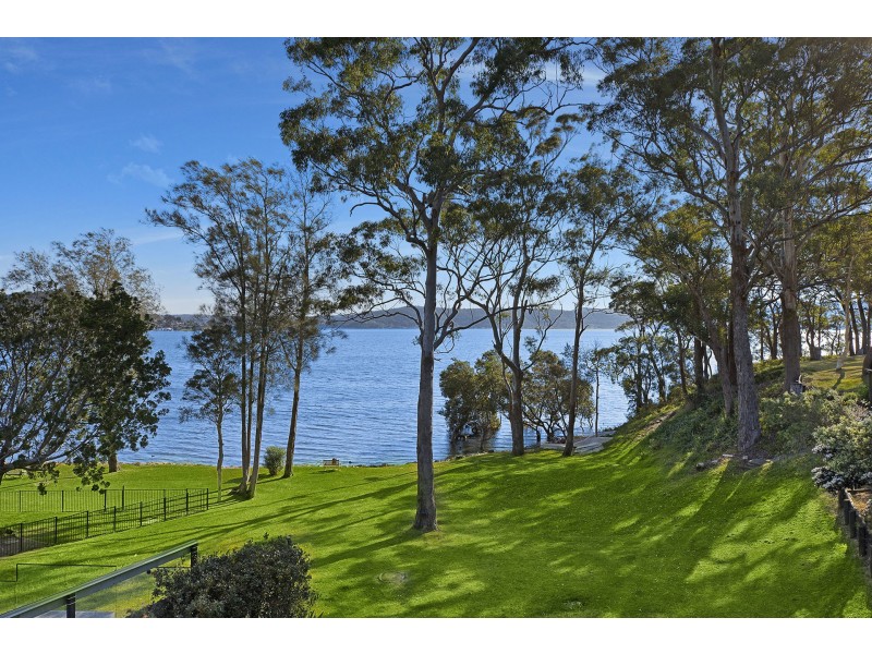 1/309a Avoca Drive, Green Point NSW 2251