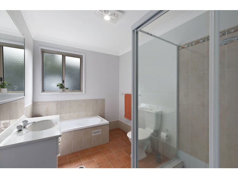 1/9 Jennie Cox Close, Erina NSW 2250