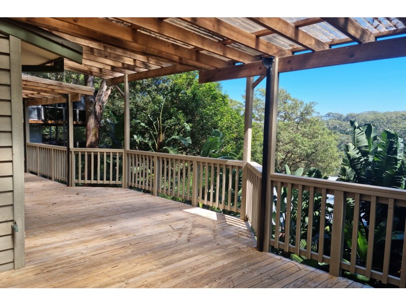 13 Francis Road, North Avoca NSW 2260