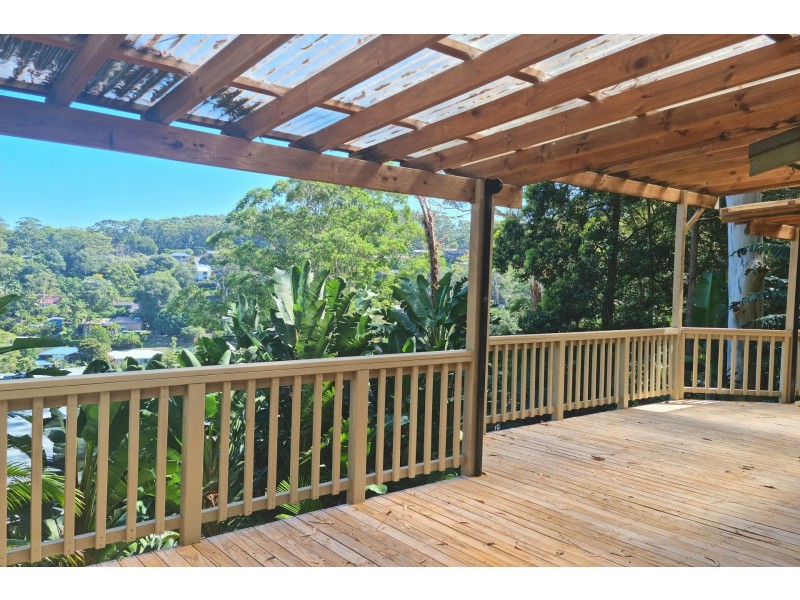 13 Francis Road, North Avoca NSW 2260