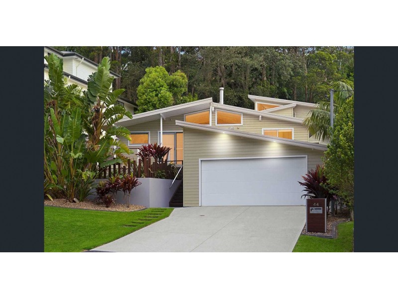 44 Surf Rider Avenue, North Avoca NSW 2260