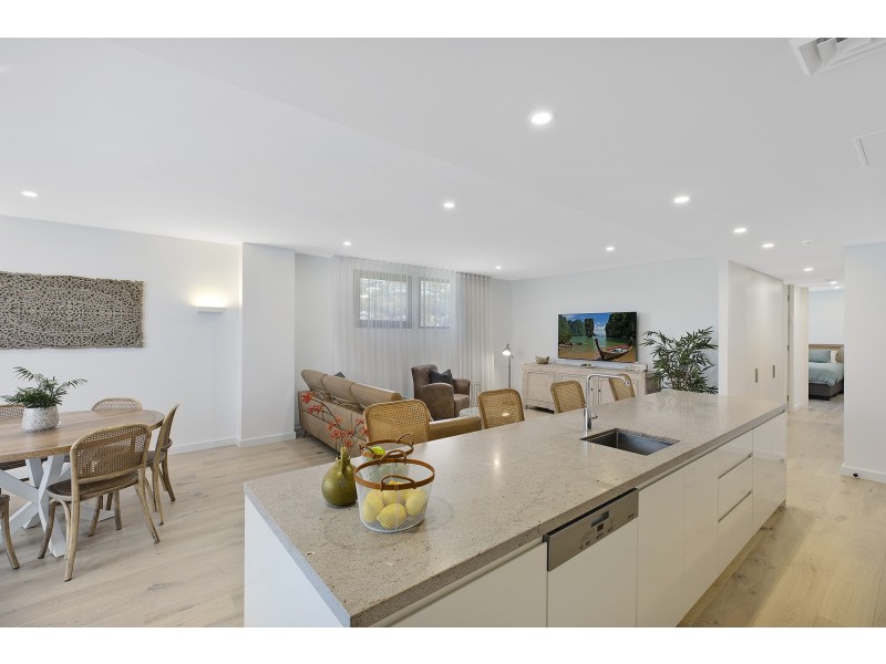 311/6 Pine Tree Lane, Terrigal NSW 2260