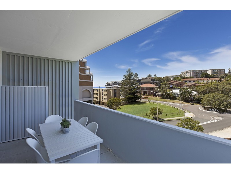 311/6 Pine Tree Lane, Terrigal NSW 2260