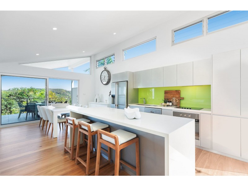 7 Yumbool Close, Forresters Beach NSW 2260